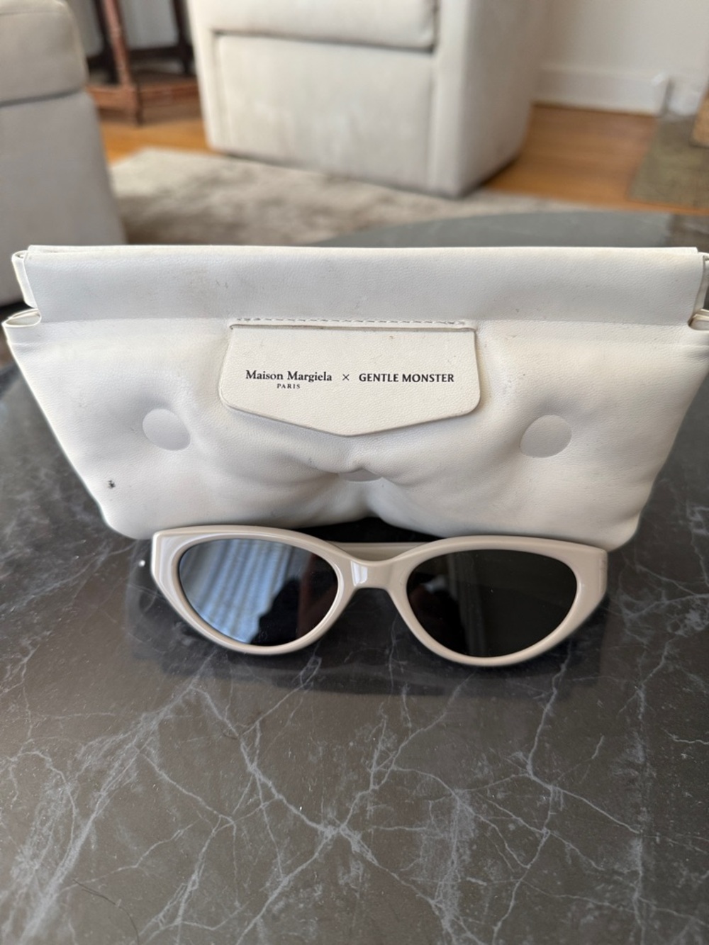 Margiela x GENTLE MONSTER  Cat-Eye Sunglasses with white leather pouch